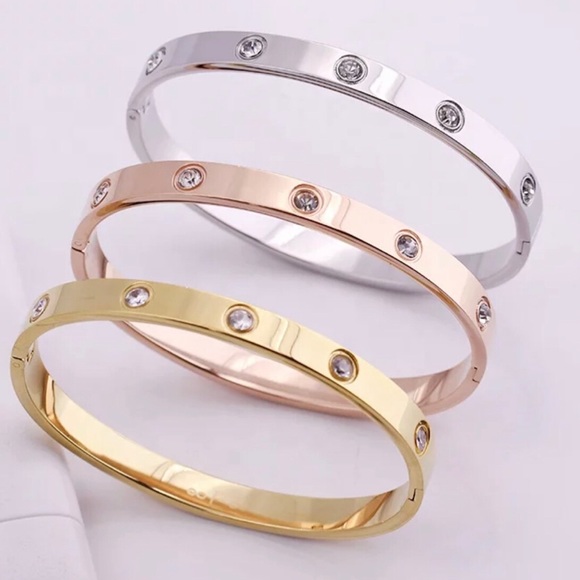 18k Cuff Set in Stone Gem Encrusted Bracelet - Picture 3 of 8